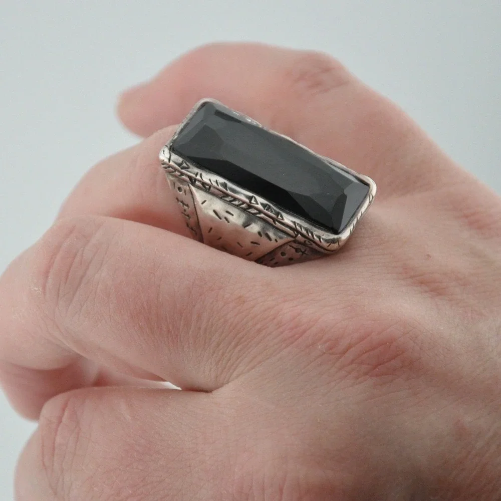 Silpada‎ Sterling Silver Ring Size 7 Black Onyx Statement Ring